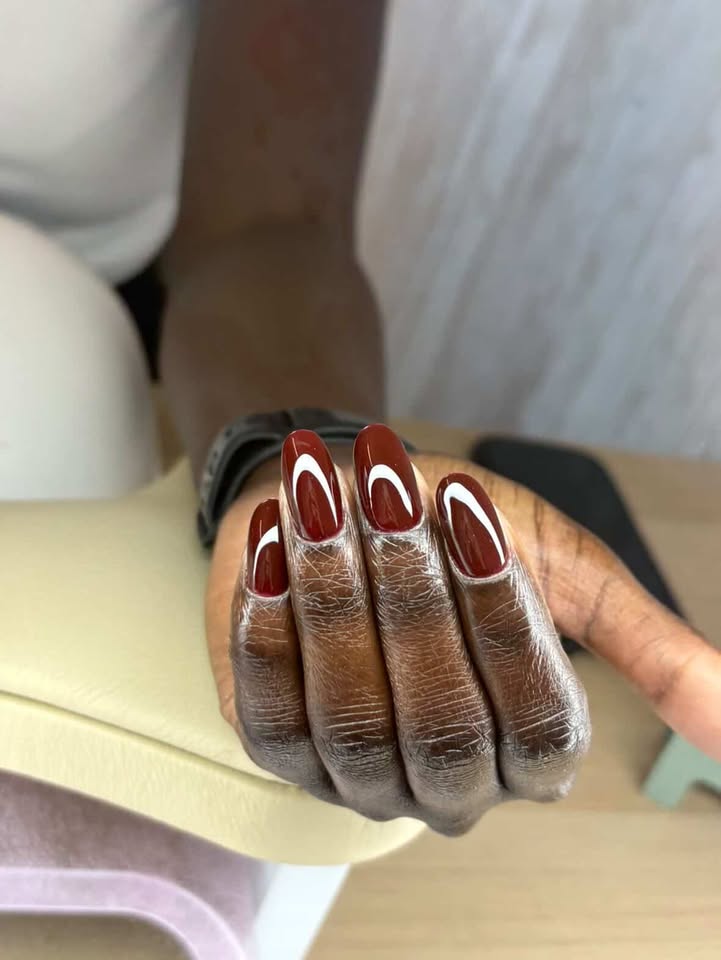 Instagram-style nail salon image neutral-polish