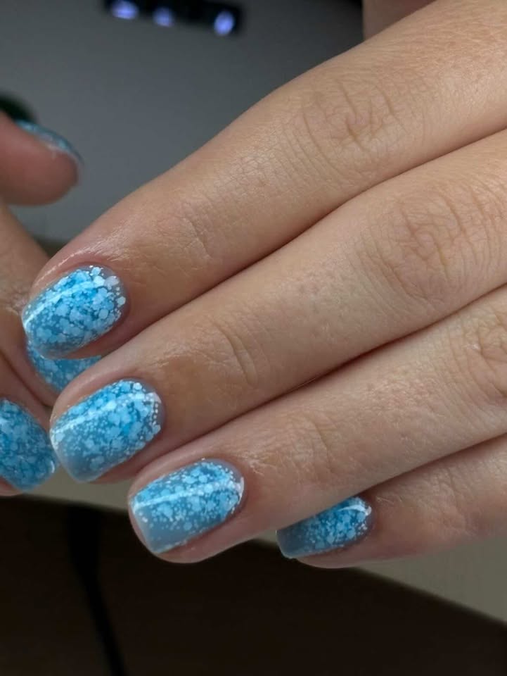 Instagram-style nail salon image polish-lineup